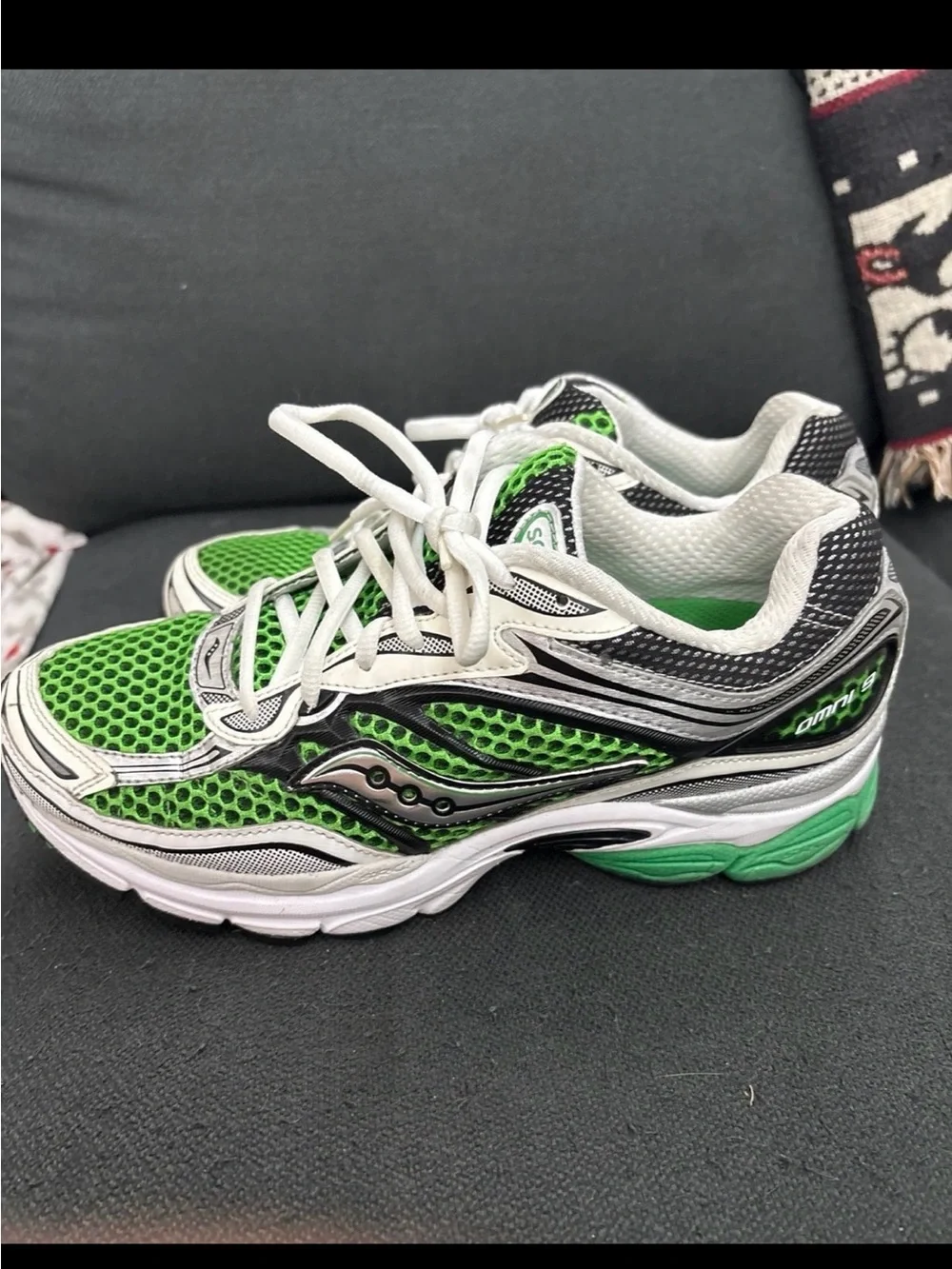 Saucony breathable green